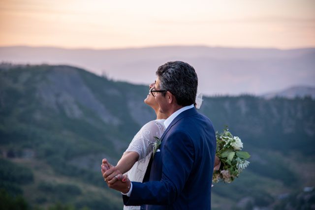 Aspen Wedding, Aspen Wedding Photography, Aspen Snowmass photographer, Lynn Britt Cabin, Lynn Britt Wedding